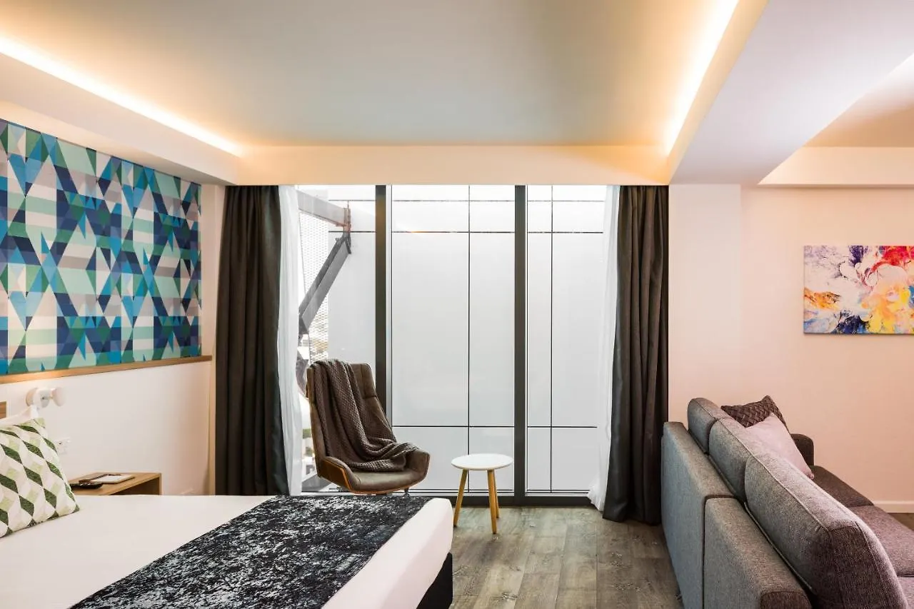 ****  Carnmore Hotel Christchurch New Zealand