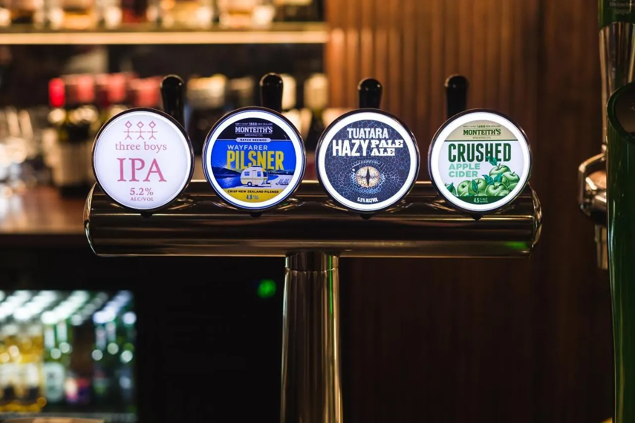 ****  Carnmore Hotel Christchurch New Zealand